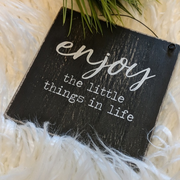 **Life Decor** - Picture 2 of 8